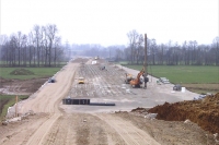 View towards the dam plane during placement of the vertical drains