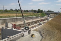 Cut at the western section (view towards east), retaining structure in form of an intermittent bored pile wall