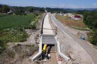 Construction of Srejach Tunnel (cut-and-cover top-down method)